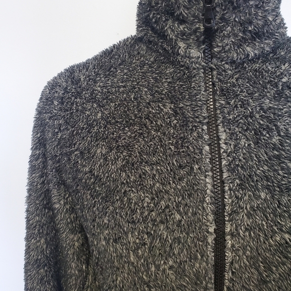 Uniqlo Fluffy Yarn Fleece Sherpa Sweater Jacket - Picture 3 of 9